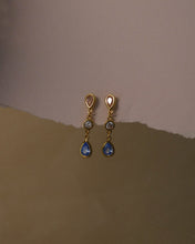 Load image into Gallery viewer, WINNIE EARRINGS
