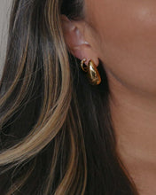 Load image into Gallery viewer, LUCIA EARRINGS
