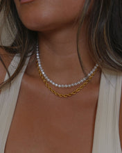 Load image into Gallery viewer, GIA PEARL NECKLACE
