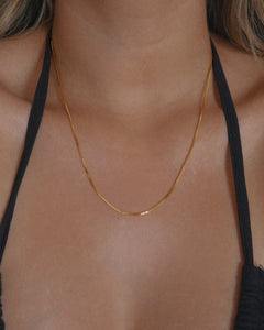 classic thin dainty box chain necklace 