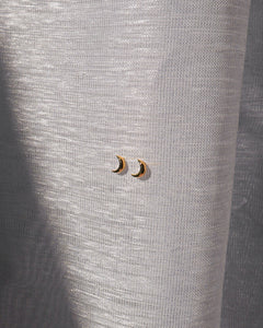 18k gold plated sterling silver dainty moon stud earrings